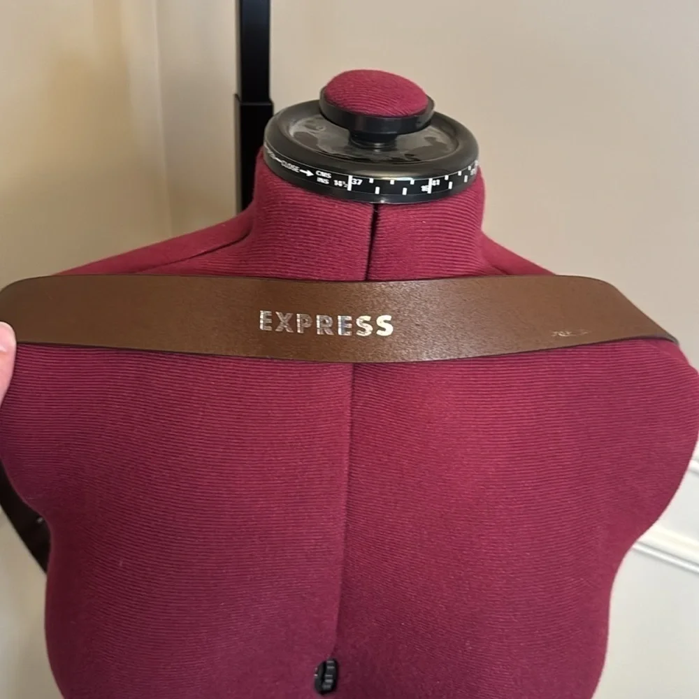 Express brown and gold leather belt size medium